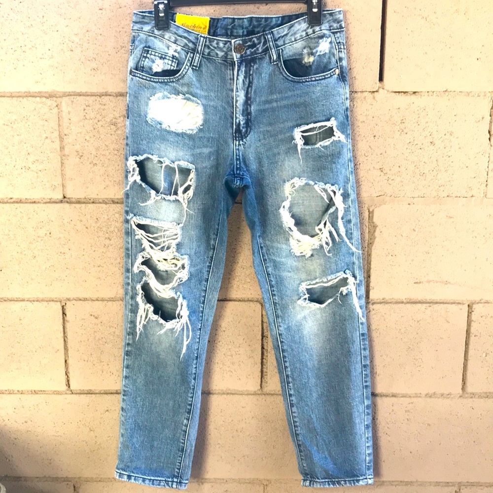 Machine nouvelle mode torn jeans.  Super cute on!